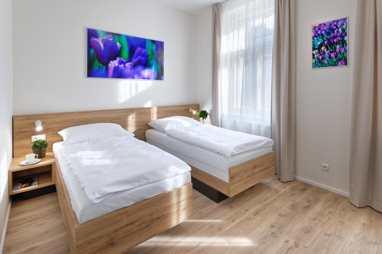Downtown Suites Jugoslavska Prague Exterior photo